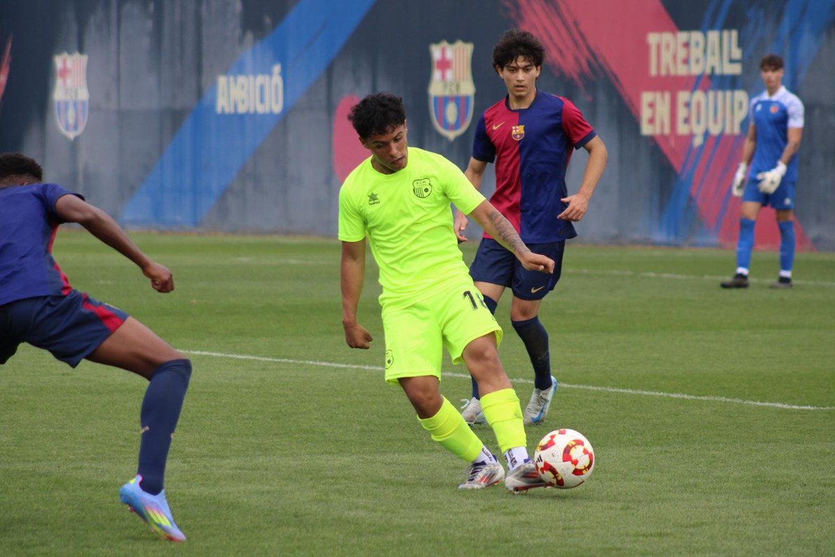 martinenc's tweet image. ⚽️ 'El Juvenil A Masculí es queda a un pas de donar la sorpresa contra el Barça'

📝 Crònica del @FCBMasia 4-2 #FCMartinenc

🔗 fcmartinenc.cat/noticies/futbo…

#SomMartinenc #futbolcat #LNJ7