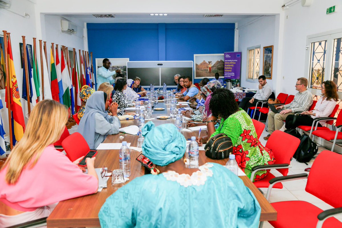 hadjalahbib's tweet photo. Women are key to preventing conflict.
Meeting with Chadian women from civil society, including #CELIAF and #AFJT, who are fighting for the protection of vulnerable women and gender parity in decision-making processes. https://t.co/l4w0OIhJcS