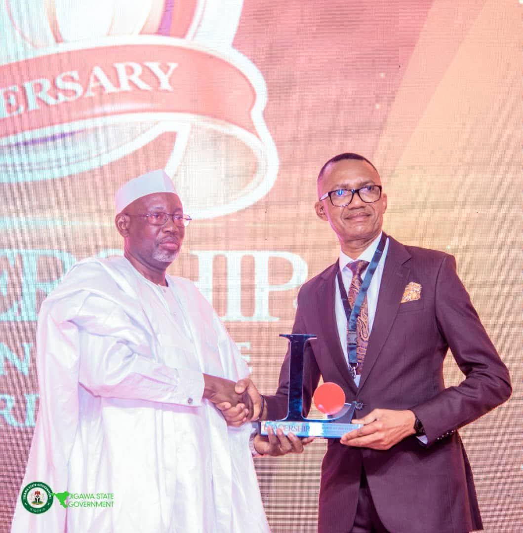 yusifmohd10's tweet photo. LEADERSHIP
Governor of the Year 2024:

HE Malam Umar A. Namadi FCA 

#LeadershipAward2024 https://t.co/Ik9HigzcDY