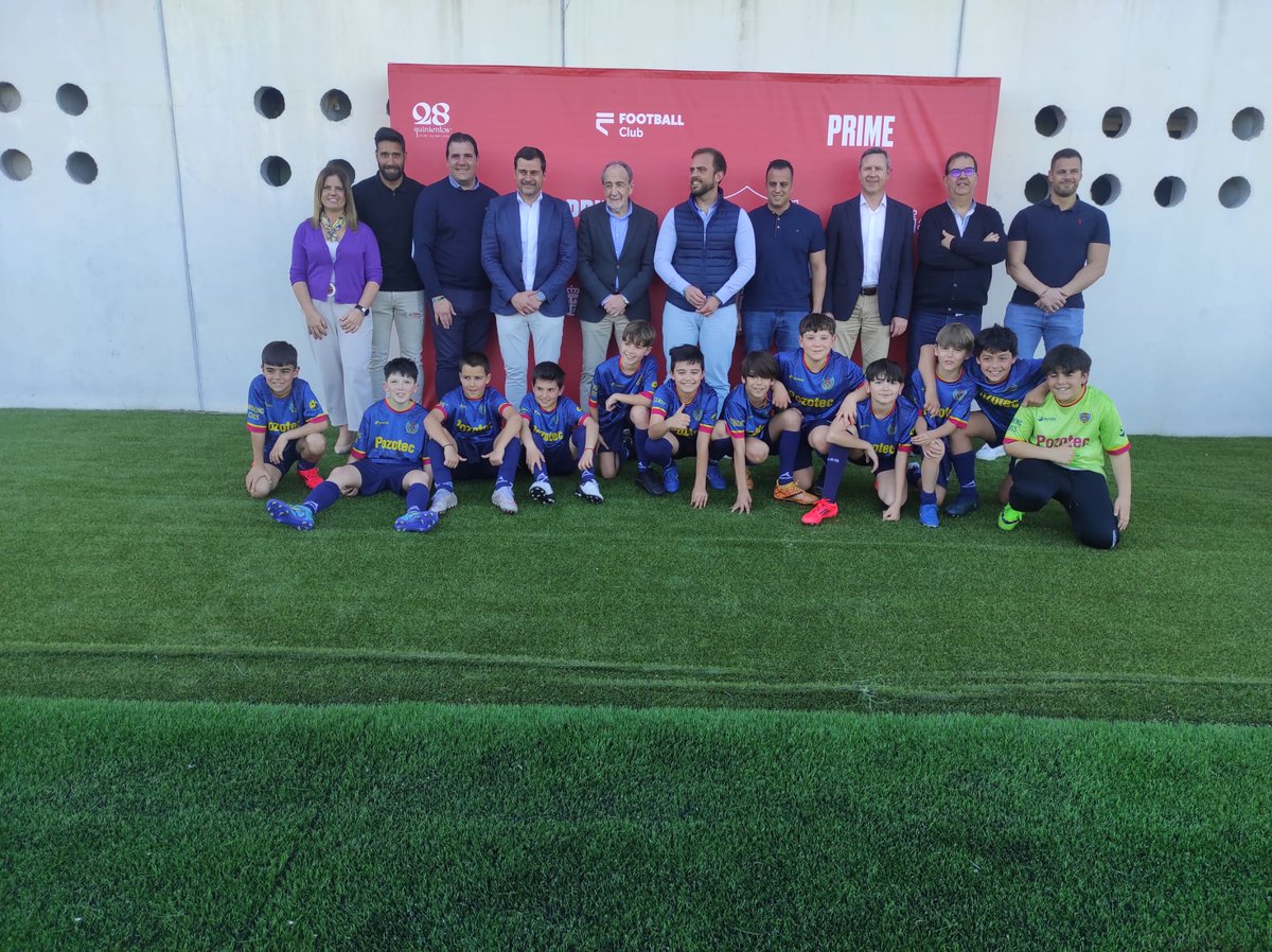 La vicepresidenta de Relaciones Institucionales, <a href="/aliciamartinpe/">alicia martin perez</a>, y el Vocal de Jugadores, <a href="/dealbenitez7/">benitez</a>, también han estado presentes en la presentación de la <a href="/madrideastercup/">Madrid Easter Cup</a>, que se disputará del 17 al 20 de abril con <a href="/Arganda_Ayto/">Arganda del Rey</a> como epicentro de las mejores canteras del