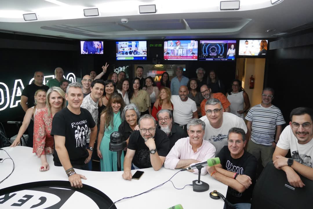 El Colegio Invisible tweet media