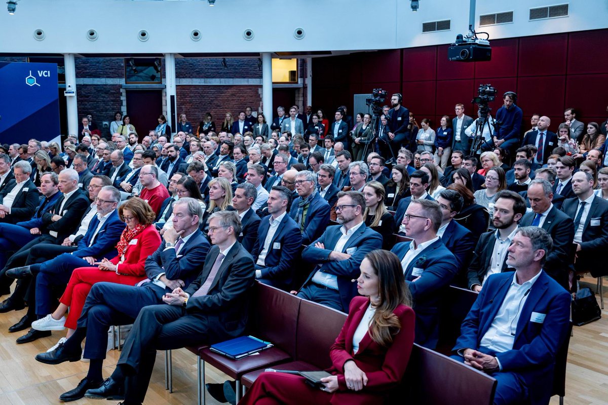 Ekaterina Zaharieva tweet media