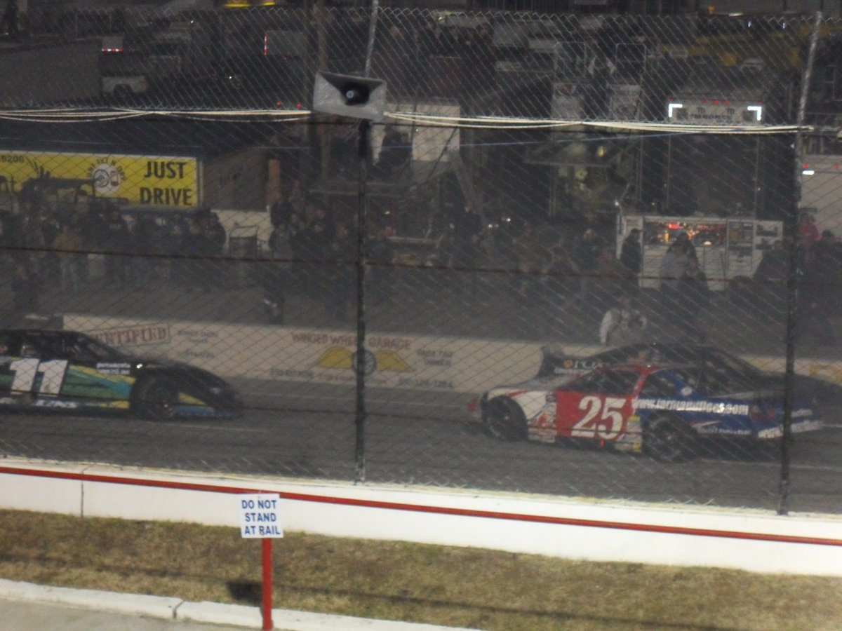 Short Track Pictures tweet media