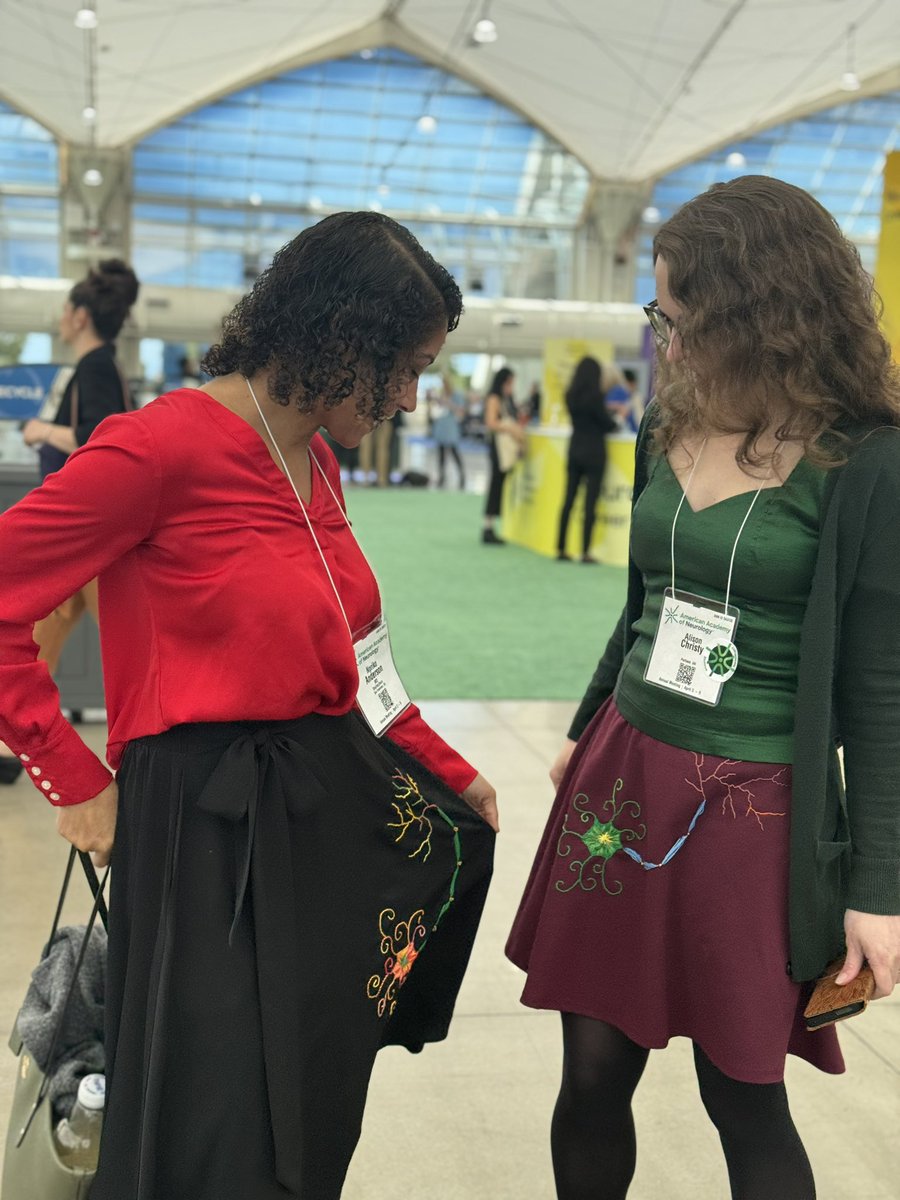 Rocking neurons (or should I say depolarizing?) at AAN. <a href="/OligoclonalBand/">Ali Christy, MD, PhD</a> Thank you for the wearable art #AANAM