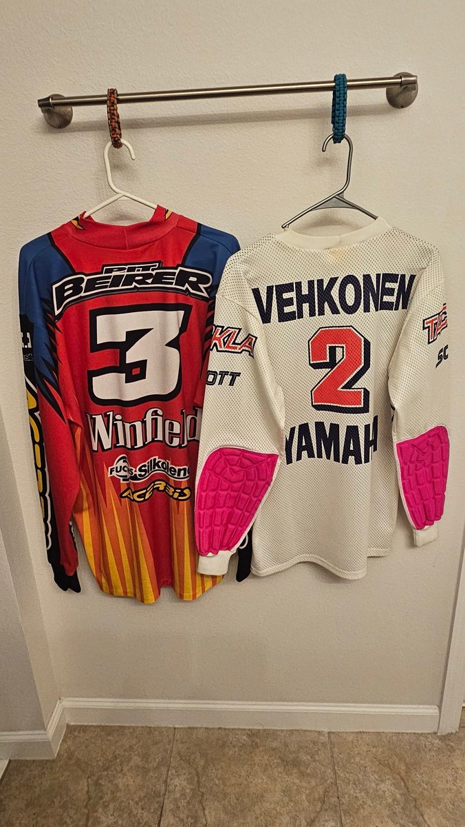 <a href="/motobilia/">motobilia</a> <a href="/JeremyMcGrath/">Jeremy McGrath</a>