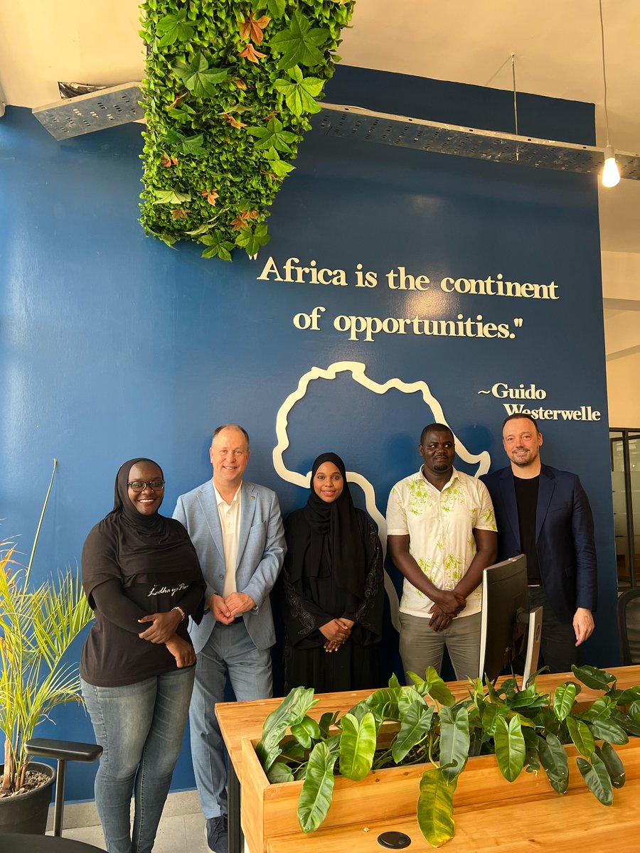 Westerwelle Foundation (@westerwelle_f) on Twitter photo We hosted Germany's Special Commissioner for Migration Agreements <a href="/JoachimStamp/">Joachim Stamp</a> at <a href="/wsh_mombasa/">Westerwelle Startup Haus Mombasa</a> 🇰🇪🤝🇩🇪
Topics of discussion included youth entrepreneurship, skilled Kenyan talent, gender equality and collaboration between #Germany and #Kenya - there are ample opportunities. We hosted Germany's Special Commissioner for Migration Agreements <a href="/JoachimStamp/">Joachim Stamp</a> at <a href="/wsh_mombasa/">Westerwelle Startup Haus Mombasa</a> 🇰🇪🤝🇩🇪
Topics of discussion included youth entrepreneurship, skilled Kenyan talent, gender equality and collaboration between #Germany and #Kenya - there are ample opportunities.