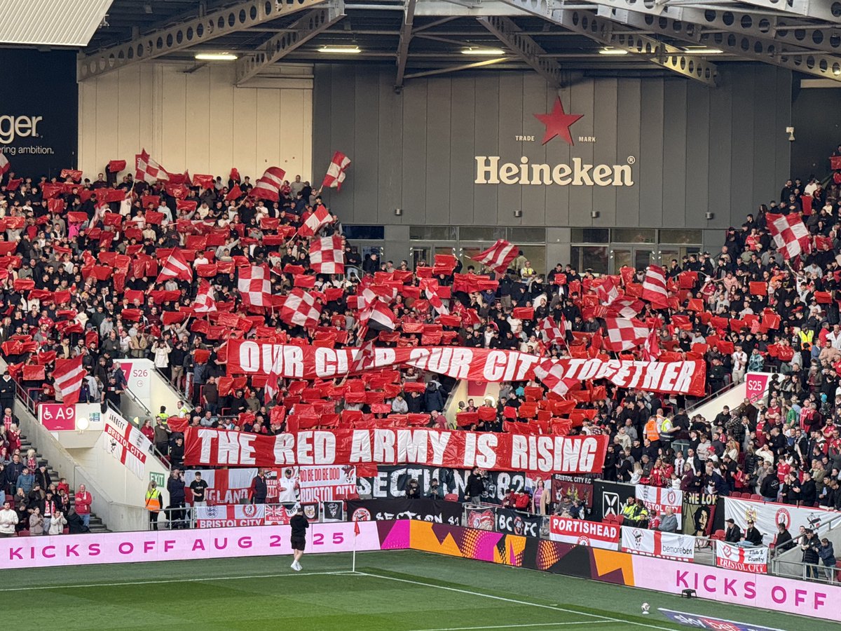 3 Peaps In A PodCast tweet media