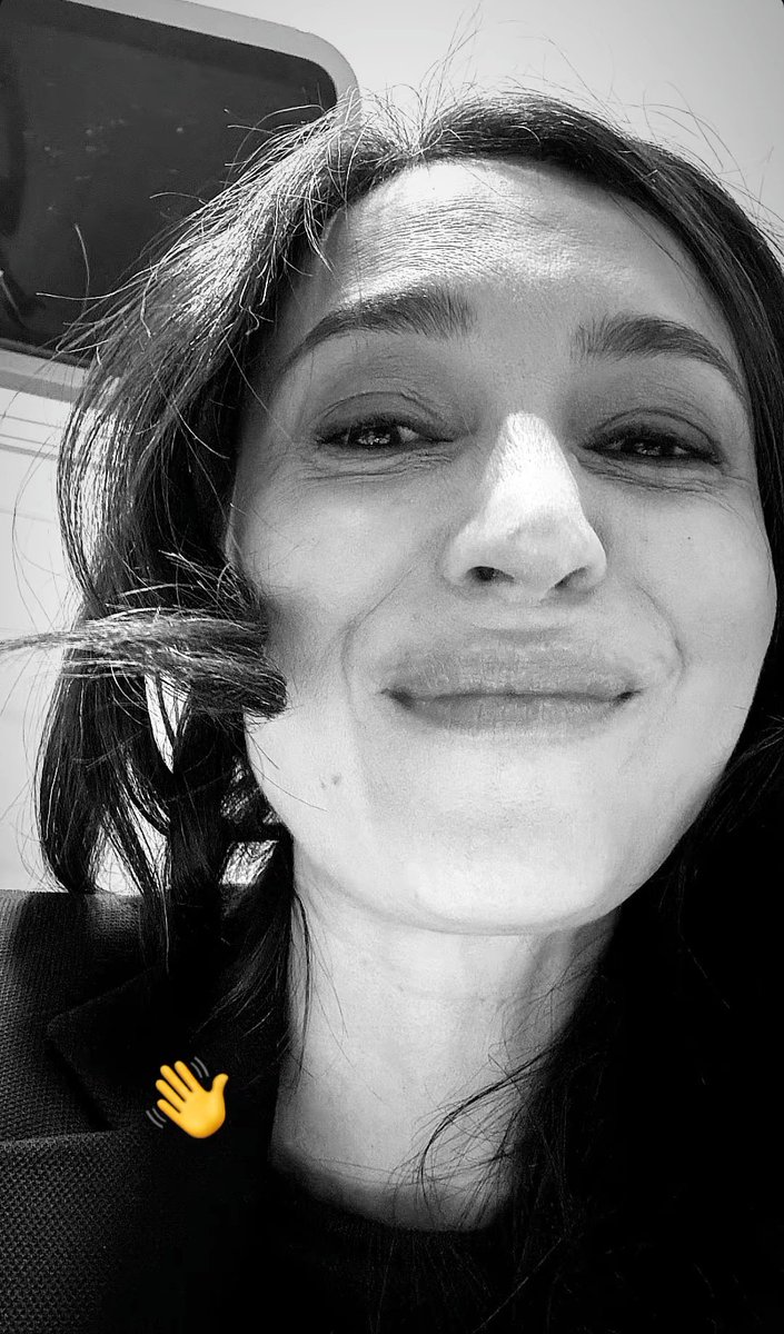 ayhakcnr's tweet photo. böyle olmasını asla haketmedi o 
#ÖzlemÇınar https://t.co/cqL0rhcr2W