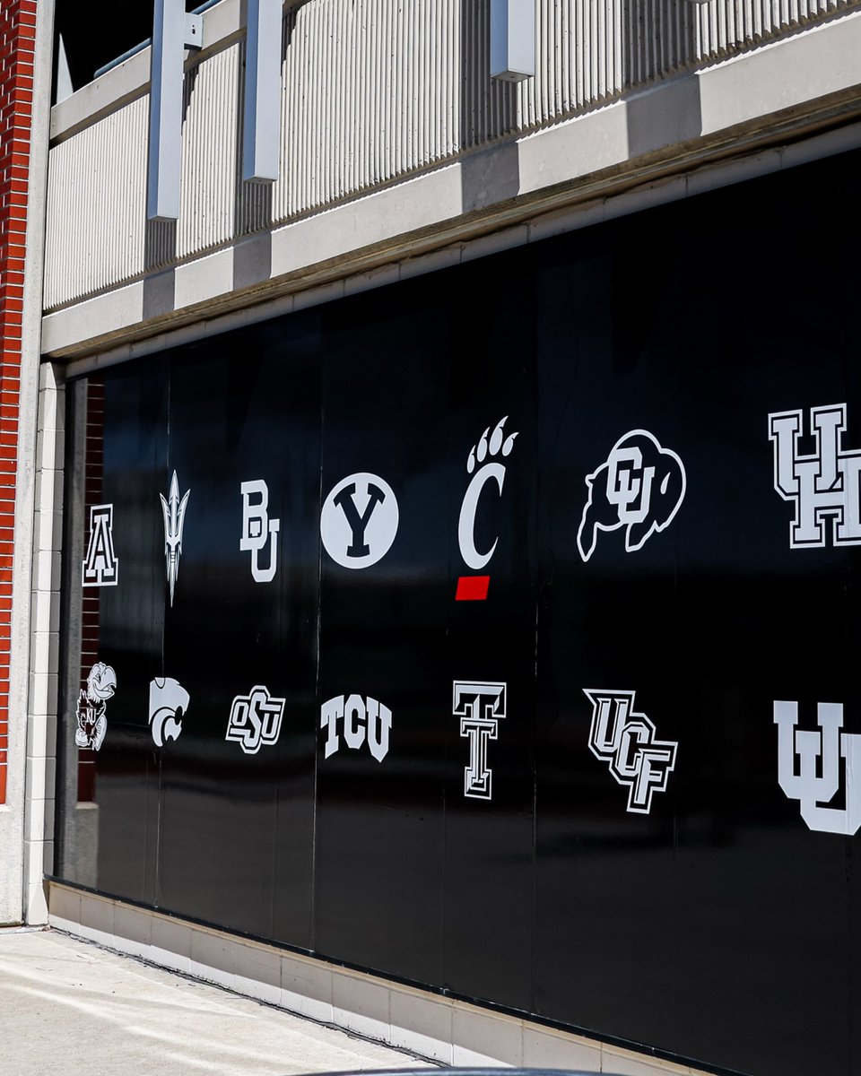 Some new updates to our home 👀

#Bearcats | #WePlayFor3