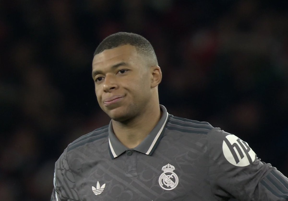 Out Of Context Football tweet media