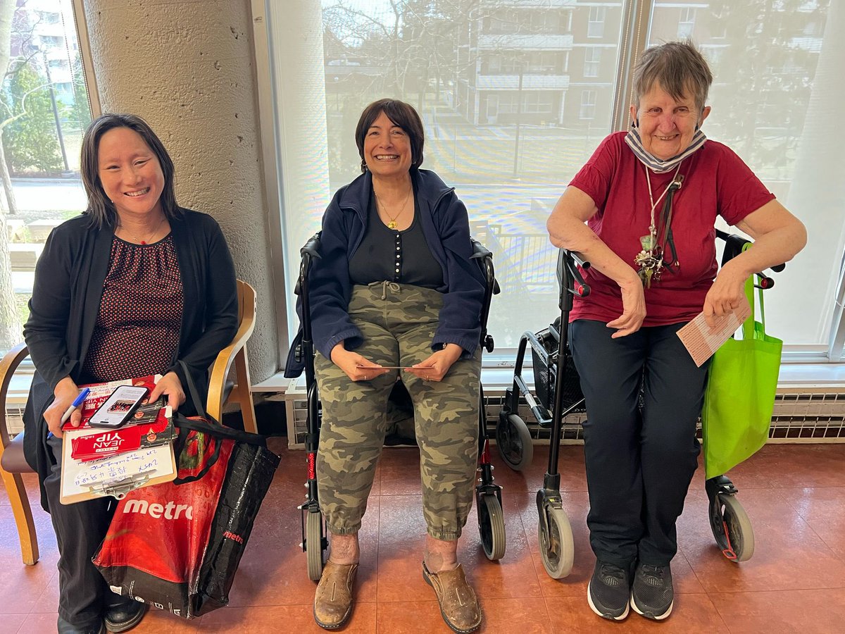 JeanYip3's tweet photo. How wonderful to surprisingly find the Filipino Social Gathering @SPLCDOTCA in #ScarboroughAgincourt🇵🇭

I enjoyed the chance to speak 🗣️ with seniors at this event with food 🍲 , music 🎵 and karaoke 🎤 .

They were happy to hear about the 5% GIS increase campaign announcement by PM @MarkJCarney . A senior also reminisced about @ArnoldChanLib 

It was good to chat and share the news with everyone else.

#Seniors