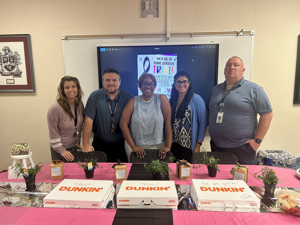 We continue to celebrate our Assistant Principals!! They are our Edu-Rockstars!!🐻🫶🤍🤍🤍💙💙
