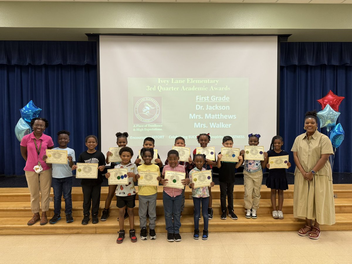 Award ceremony…favorite day of the year ❤️
Thank you for attending families…