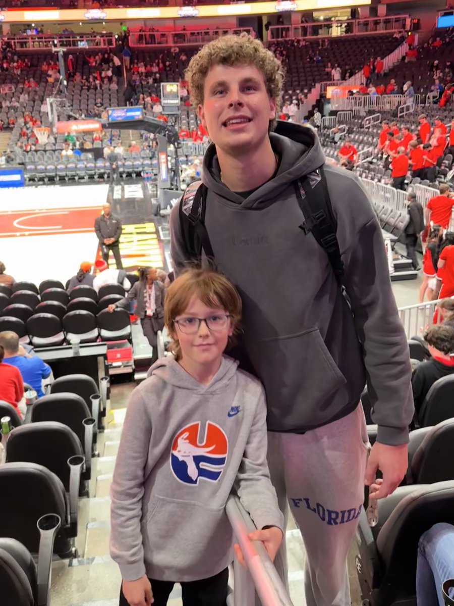 MilesTMitchell's tweet photo. Congrats to my boy @MHandlogten and @GatorsMBK.  Got that Natty!! https://t.co/GOPVJCXEFS