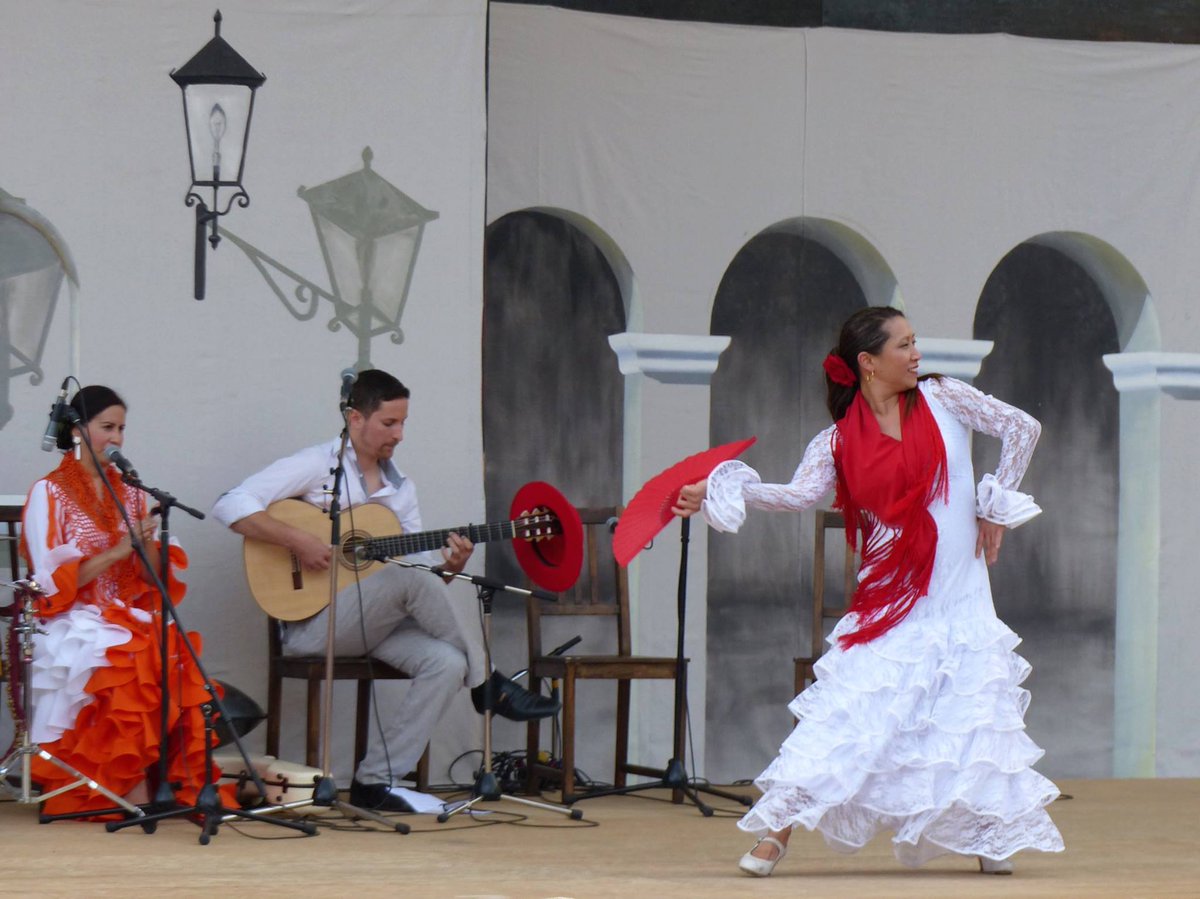 MozaicoFlamenco's tweet photo. Getting ready for performance season, watch out for #mozaicoflamenco @kasandralachina performing Guacarmona CD launch, VSO Music Days, West Van Culture Days, Chartwell senior centre, Taiwanese festival all coming up. Book live #flamencodance for your event? #flamenco #yvrdance https://t.co/zWzla8ZmSa