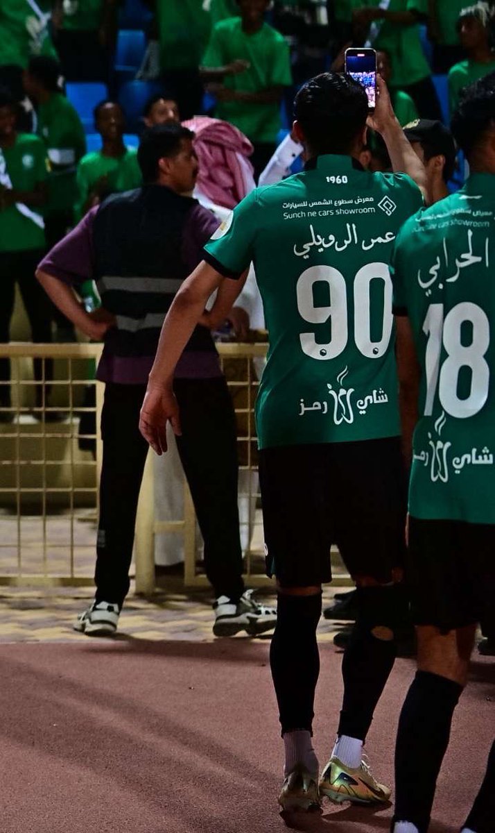 3mr_rwi's tweet photo. الف مبروووك ي نجماويه +3 💚💚
الف شكر لاخواني اللاعبين والجهازين الفني والاداري خطوه ب خطوه نوصل للمبتغى باذن الله بيد وحده والف شكر لجماهير عنيزه الوفيه تستاهلون الفرحه
@alnajmahfc https://t.co/aZsWY5COZX