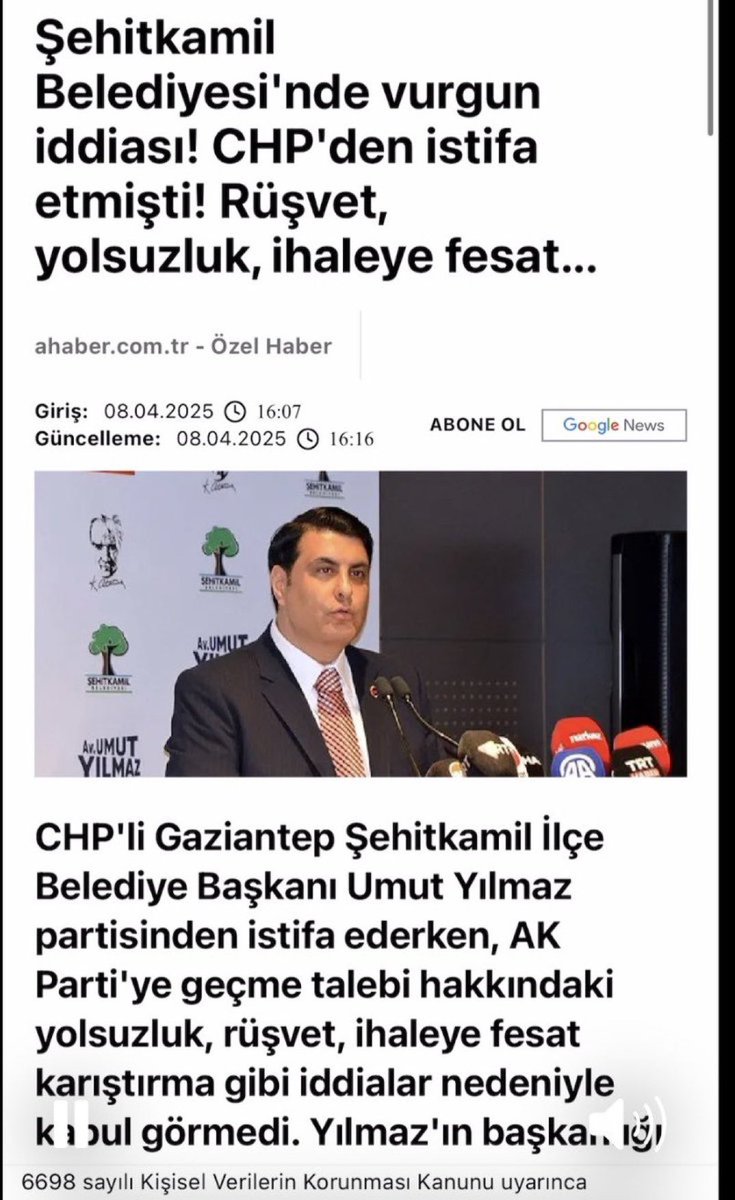 muratagirel's tweet photo. Şehitkamil Belediye Başkanı Umut Yılmaz, CHP’den istifa etti. Zehir zemberek bir açıklama yapan Yılmaz’la görüştüm. 

Yılmaz’ın açıklamasından:
“Şahsi ikbal peşinde koşanlar, ahlak dışı kumpaslar, tehditler, belediye meclisinin basılması, başkan yardımcısının partilisi tarafından vurulması… Artık tahammül sınırları aşılmıştır.”

İçeriden sistematik baskı kurulduğunu, aileye tehditler yöneltildiğini, belediye başkan yardımcısının partilisi tarafından vurulduğunu, meclis üyelerinin her ihaleyi suç duyurusuna dönüştürdüğünü söyledi. “En çok oy alan meclis üyesi başkan yardımcısı yapılmadı diye beni her gün savcılığa şikâyet etti. Amaç, görevden aldırıp yerine kendi adamlarını geçirmekti. Genel Merkez’i ve İl Başkanlığı’nı defalarca uyardım, disipline sevk oldu ama işlem yapılmadı. Denetim Raporu’ndaki iddiaların tamamı daha önce aynı kişi tarafından savcılığa verildi. Bu artık siyasi değil, kişisel bir tasfiye süreciydi” dedi. 

İddiaların hedefindeki Ersin Atar ile de konuştum: “Ne yazık ki Başkan yalan söylüyor. Suç duyurusunu yapan ben değilim AKP İlçe Başkanı İsmail Güler’dir, belgeleri sosyal medyada vardır. Biz tüm uyarılarımızı yaptık ancak dinlenilmedi.Yapılan usulsüzlükleri Genel Merkez’e de bildirdik.Sonrasında da AKP Meclis üyeleri ile birlikte denetim raporuna geçirdik. Ekrem İmamoğlu’nun diploması iptal edilince Erdoğan’ın posteri belediyeye asıldı. Sonrasında AKP’ye geçmek için görüşmeler yapıldı. AHaber’de bu konuda çıkan haber hemen kaldırıldı. Meclis çoğunluğunu değiştirecek sayı oluşunca istifa etti. Bu, yazılmış bir senaryonun sahneye konmasıydı. Denetim raporundaki her iddia doğrudur” dedi.