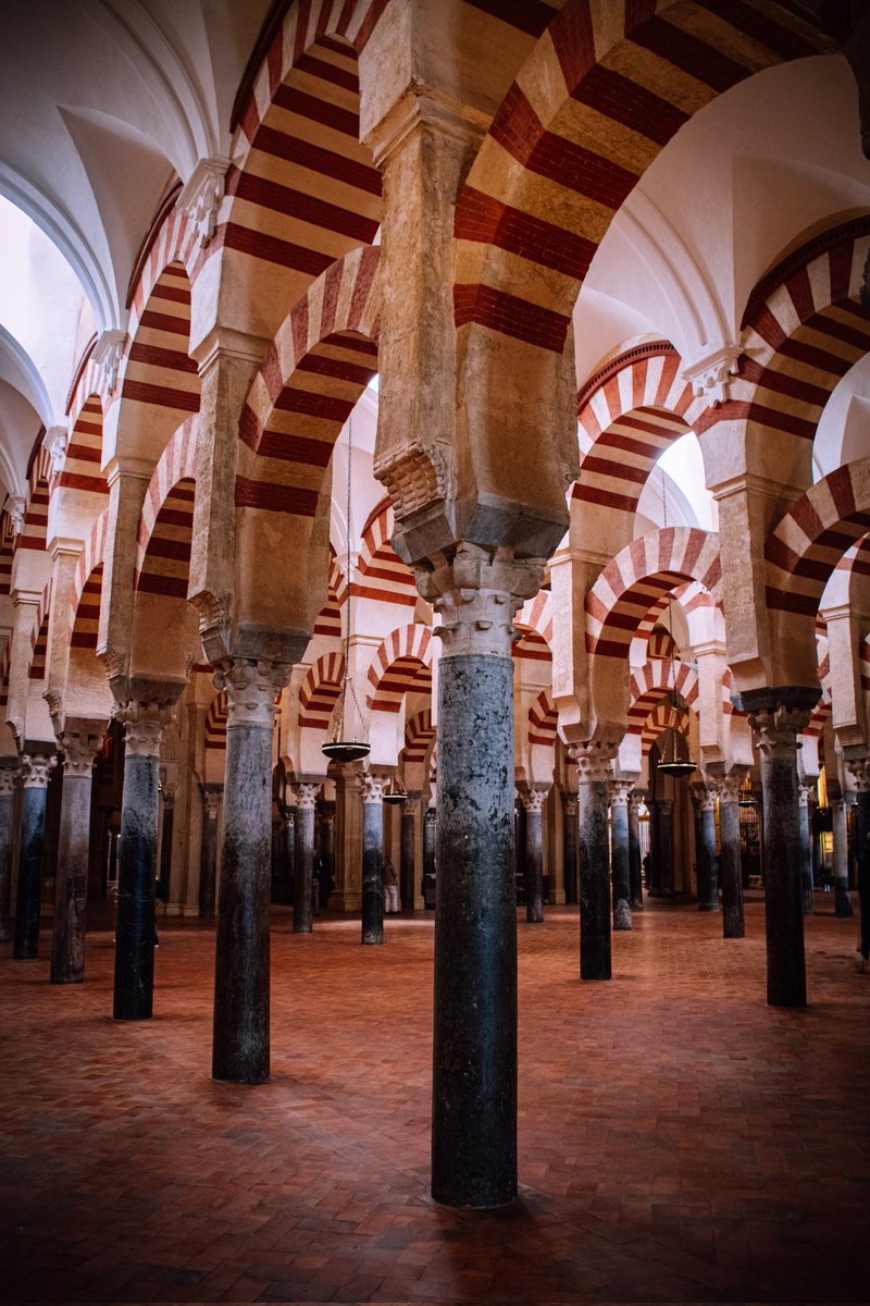 mediacitymod's tweet image. The distinctive internal maze of red-striped arches in the Mezquita-Catedral de Córdoba in Andalusia.

postcardsfromamancunian.blogspot.com/2025/04/here-c…

#Seville #Spain #Andalucía #Travel #blog #photography #travelblogger #Cadiz #Cordoba