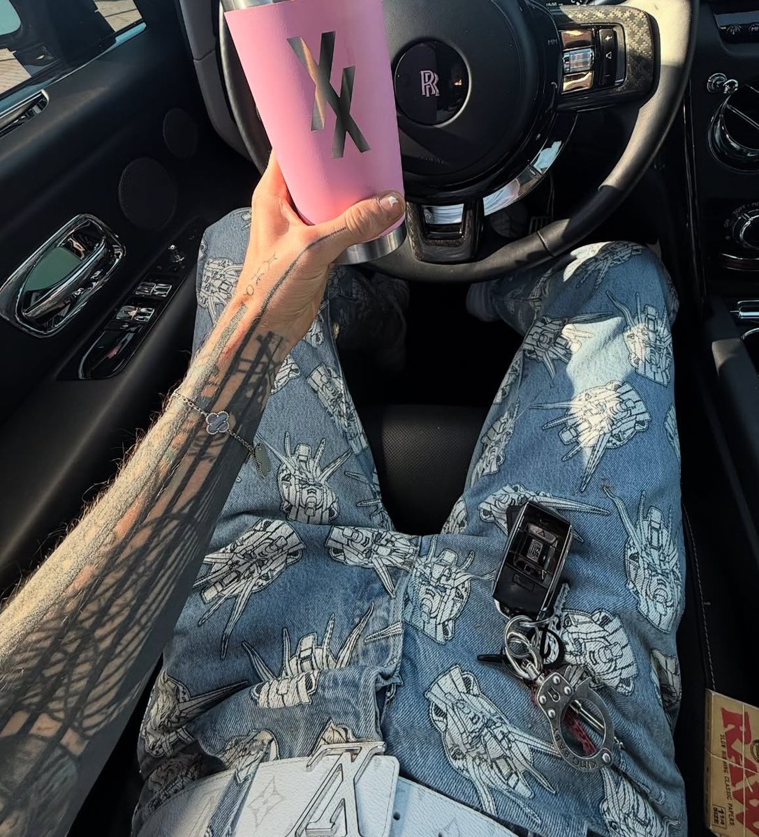 Blonde Don. ϟ @machinegunkelly. tweet media