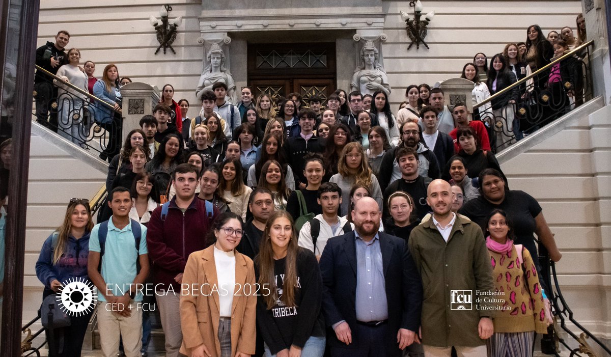 FCUniversitaria's tweet photo. Estamos muy contentos de entregar un año más junto al Centro Estudiantes de Derecho, más de 150 becas estudiantiles, brindando acceso a materiales de estudio por un año.
¡Felicitamos a todos los estudiantes beneficiados!
@CedOficina
#Becas #FCU #CED #Fder https://t.co/iWkcjEWMi5