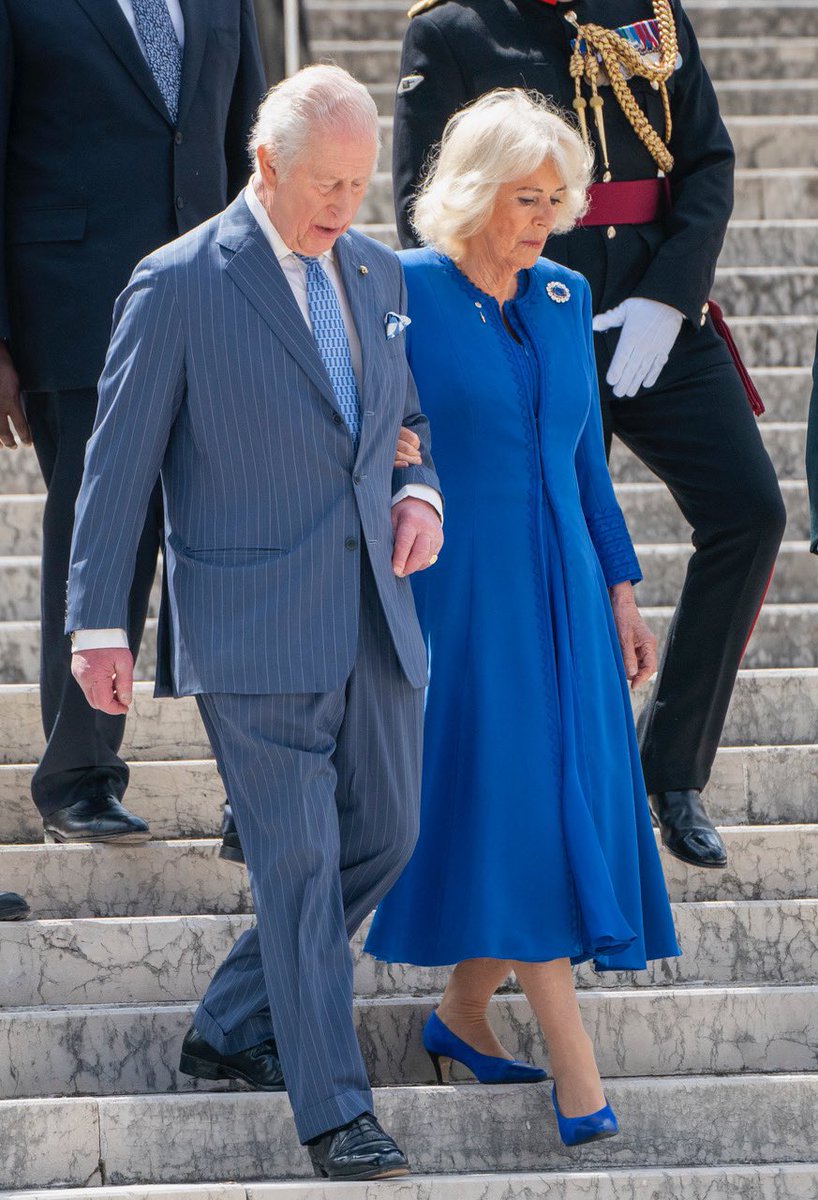 20 years married and still looking lovingly at each other. Day 2 on their Italian tour