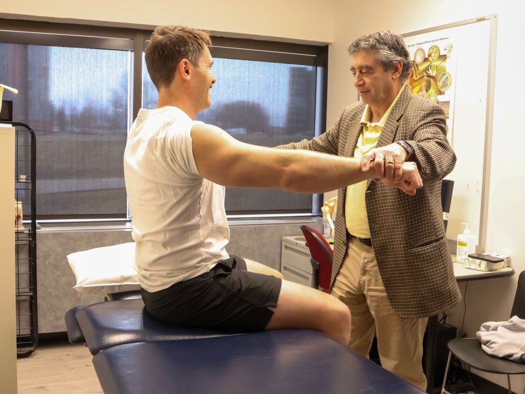 The University of Calgary's Sports Medicine Centre is hoping to provide a better health pathway for people seeking relief from shoulder injuries. #yyc #calgary 
buff.ly/sIx8V7a