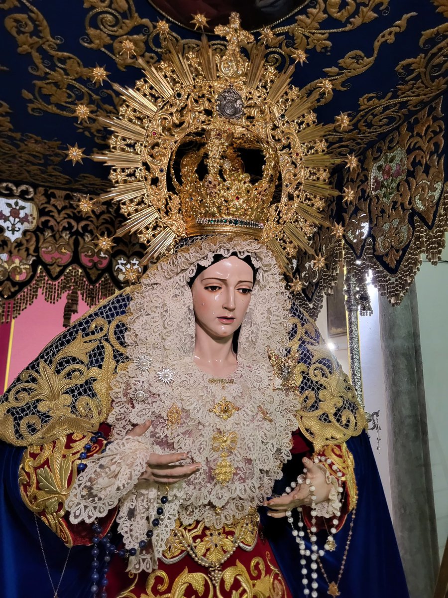 Pasionyestrella's tweet photo. #JuevesSanto2025 | María Santísima de la Estrella ya se encuentra en su paso de Palio vestida por Francisco Javier Núñez Iglesias ( @JavierNI93 ), a la espera del próximo Jueves Santo. https://t.co/uJxh5kB6DO