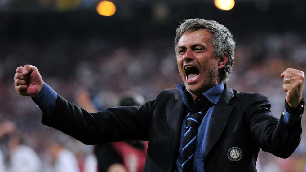 javiierjs_'s tweet photo. Ancelotti cuando volvió tuvo la oportunidad de reivindicarse y ganó 2 champions y 2 ligas, en el caso de que se vaya, este señor tiene que volver https://t.co/Xt0BerRkUL