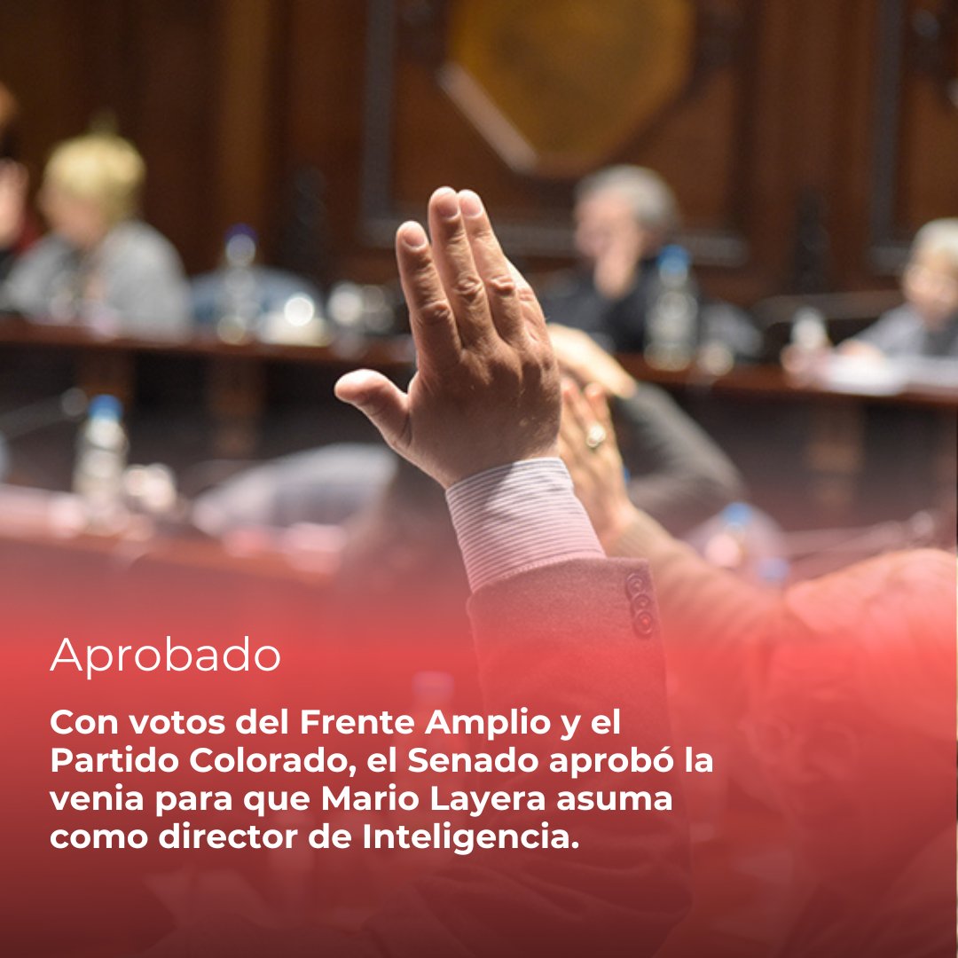 El Senado aprobó la venia de Mario Layera como director de Inteligencia con votos del FA y colorados.

“No lo compartimos, pero no vamos a frenar al Estado”, sostuvo <a href="/PedroBordaberry/">Pedro Bordaberry</a>.

Lee más en ➡️ informarte.com.uy/con-apoyo-del-…