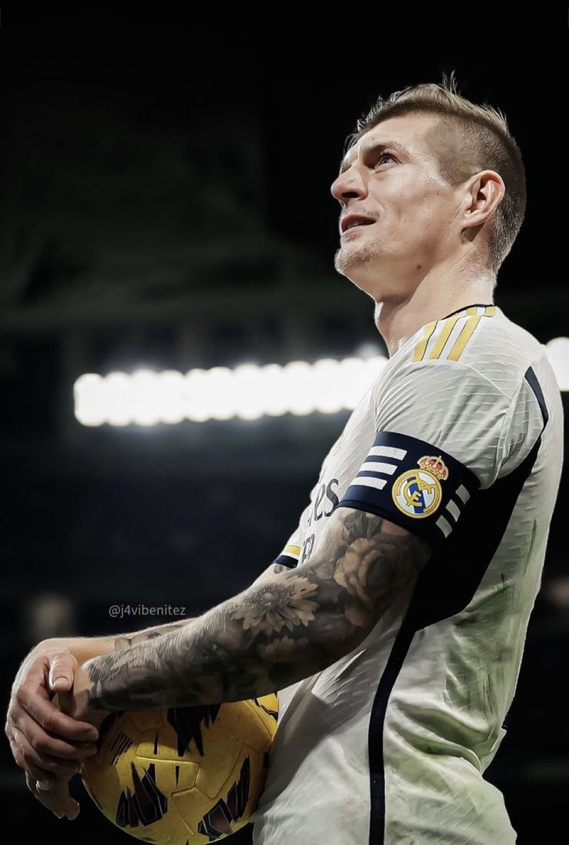 Hola CSD <a href="/deportegob/">CSD</a> nos dejas inscribir a este rubito? Está en casa el pobre y no se puede vulnerar su  derecho a trabajar. <a href="/ToniKroos/">Toni Kroos</a>