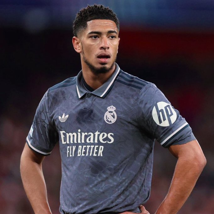 TheHateCentral's tweet photo. Jude Bellingham vs Arsenal:

90 Minutes
0 Goals/Assists
0 Tackles
10 Vamos’
13 Fuck Offs

THE LAST GENERATION HAD ZIZOU…WE HAVE CARDIOU 🙏🙏🙏 https://t.co/KQcozzThd4