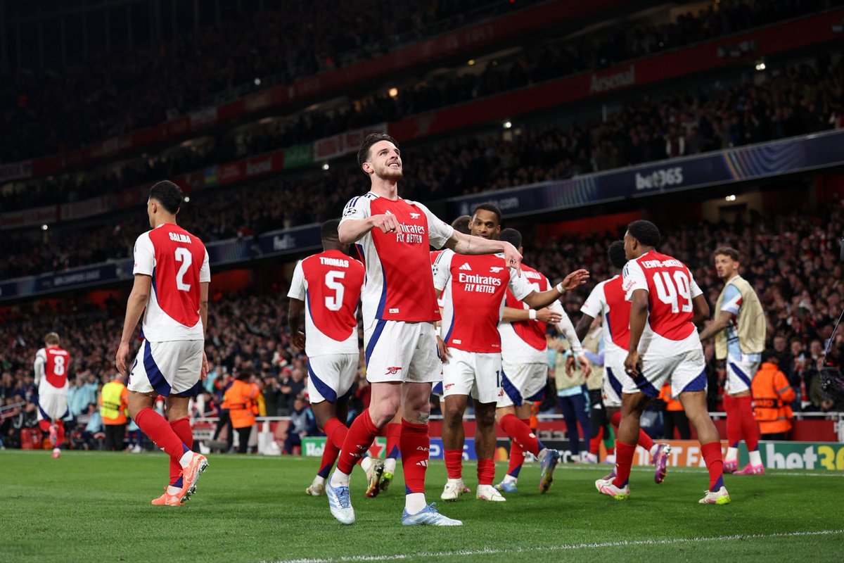 lnstantFoot's tweet photo. 🚨 OFFICIEL ! LA 5ÈME PLACE DE LA PREMIER LEAGUE SERA QUALIFICATIVE POUR LA PROCHAINE LIGUE DES CHAMPIONS ! 🏴󠁧󠁢󠁥󠁮󠁧󠁿 

Cela fait suite à la victoire d’Arsenal face au Real Madrid ce soir.

À l’heure actuelle, c’est Newcastle qui profiterait de cette situation. 👀 https://t.co/2G6D9VaYLQ
