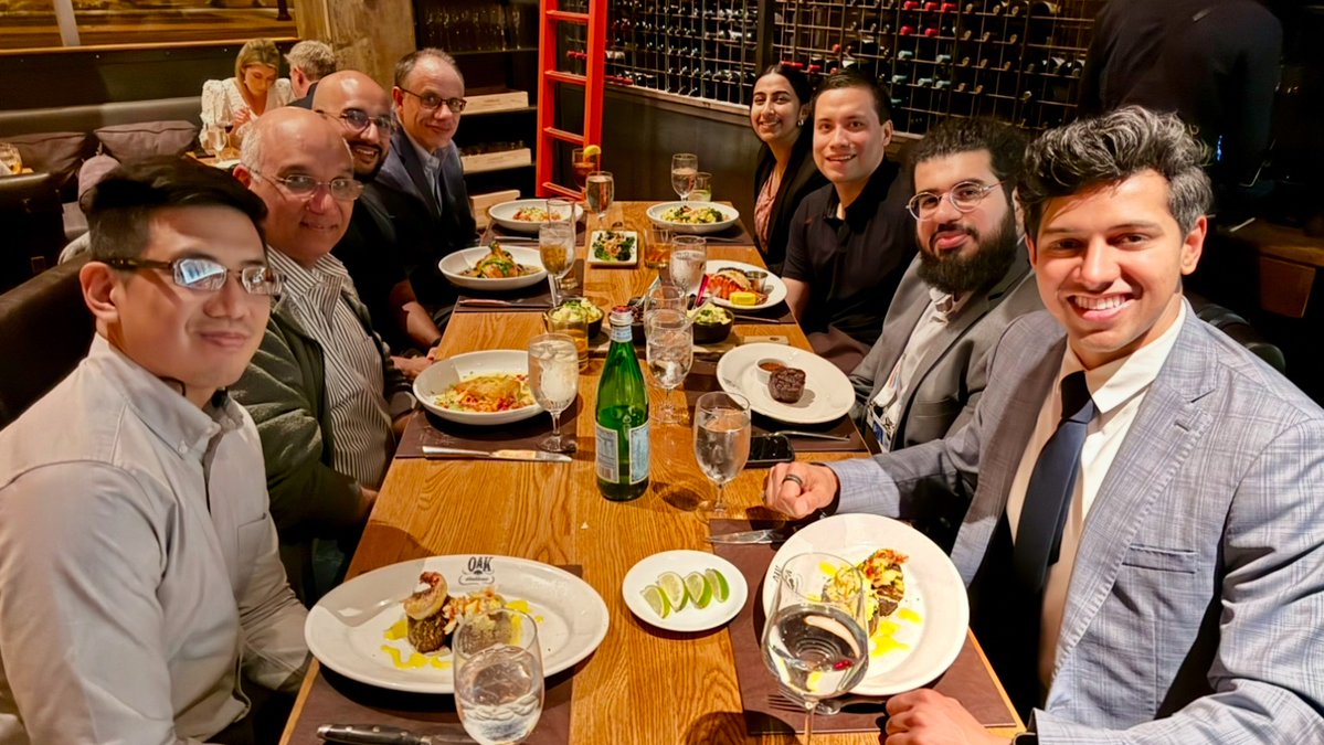 ShriyaVeluri's tweet photo. Wonderful time as always seeing all my friends and mentors at #SIR25NASH - can't wait to be back next year!!

📸: @WCVISociety Meet-Up, @UTHealthSARad Dinner, @JVIRmedia/@womenirads Writing Workshop https://t.co/SSJM21MwyN