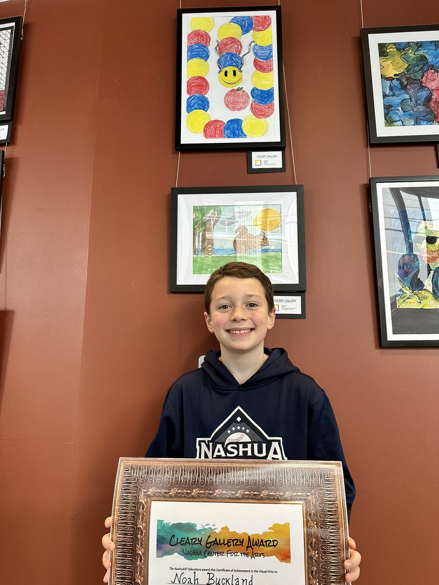 mrtseliosart's tweet photo. Nice work Noah and Ann on representing New Searles Elementary School at The Sandy Cleary Community Art Gallery! @NashuaCenterArt @NSDArts @NASHUASCHOOLS @tlkaufmann @ArgeropoulosNH @MsMaloney_PE @mariojandrade #OneNashua #Nashuaproud https://t.co/ckKFSIp2ba