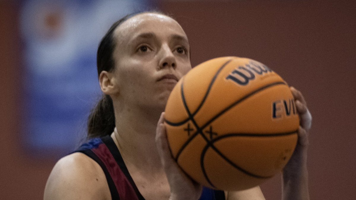 ⛹️‍♀️ MVP #LFChallenge: ¡Estas han sido las mejores de la 🇯1⃣9⃣!

1⃣ <a href="/parra_faustine/">Faustine Parra</a> - @FCBbasket_fem 
2⃣ <a href="/sara_castrooo/">Sara Castro</a> - <a href="/RecoletasZamora/">CD Zamarat - Recoletas Zamora</a> 
3⃣ <a href="/nuriabp10/">Nuria Barrientos</a> - <a href="/LimaHortaBasket/">Lima Horta Bàsquet</a> 
4⃣ B. Stevanovic - <a href="/CBADAREVA/">CB Adareva Tenerife</a> 
5⃣ J. Edwards - <a href="/iraurgisb/">Iraurgi Saskibaloia</a> 

🖐 Quinteto ideal ⬇
feb.es/2025/4/8/balon…