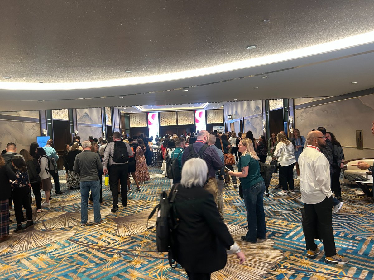 SearchPros tweet media