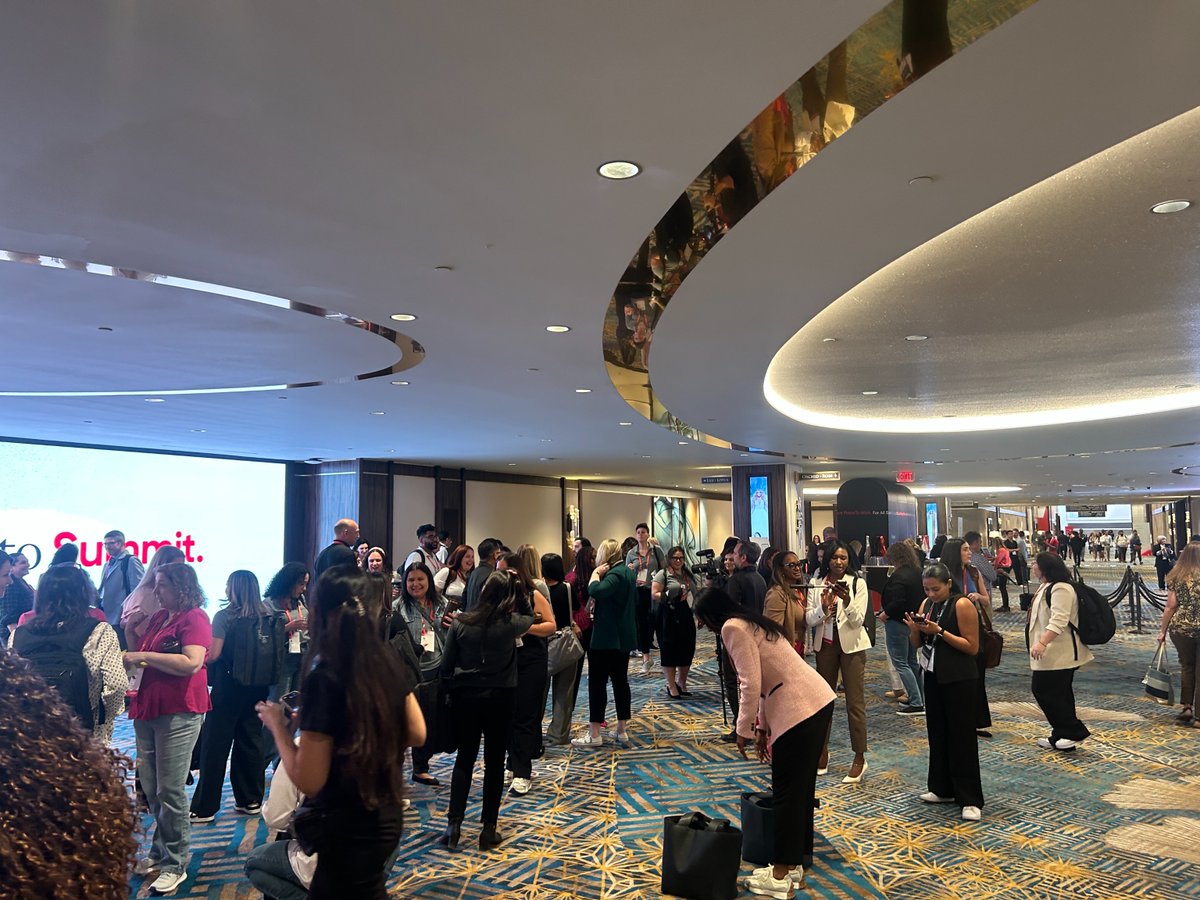 SearchPros tweet media