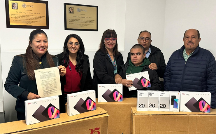 Genética Humana PUJ (@geneticapuj) on Twitter photo El Proyecto social Esperanza para Sanfilippo <a href="/UniJaveriana/">Pontificia Universidad Javeriana</a> culminó con una donación a la <a href="/sanfilippocol/">Fundacion Sanfilippo Colombia</a> . Gracias a la Universidad por demostrar que el servicio transforma, y enseña. "Aprender valores sirviendo es sembrar humanidad" <a href="/MedicinaPUJ/">Medicina Javeriana</a> #orgulloIGH El Proyecto social Esperanza para Sanfilippo <a href="/UniJaveriana/">Pontificia Universidad Javeriana</a> culminó con una donación a la <a href="/sanfilippocol/">Fundacion Sanfilippo Colombia</a> . Gracias a la Universidad por demostrar que el servicio transforma, y enseña. "Aprender valores sirviendo es sembrar humanidad" <a href="/MedicinaPUJ/">Medicina Javeriana</a> #orgulloIGH