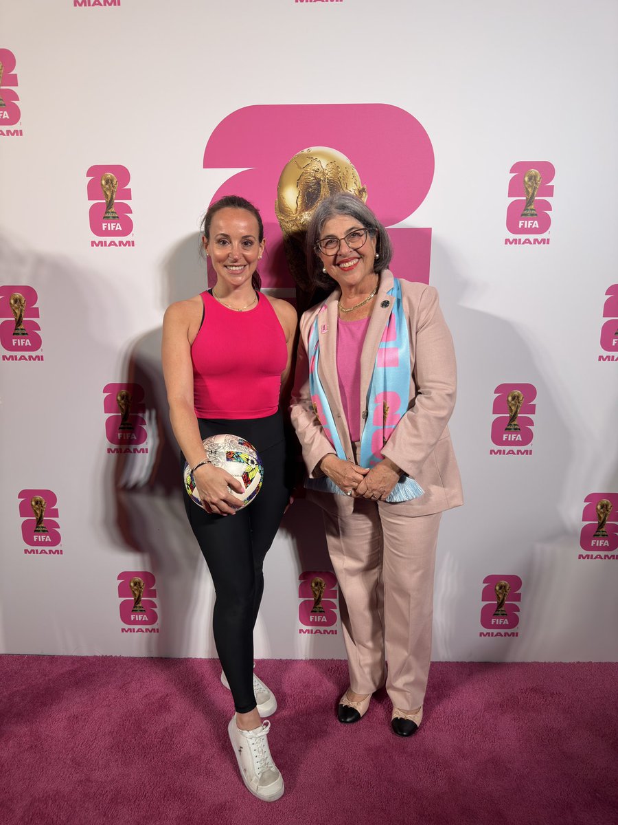 Laura Biondo tweet media