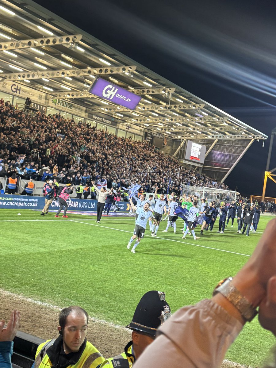 faye_tt's tweet photo. Blues are going up! #bcfc https://t.co/azhjsC7IGN