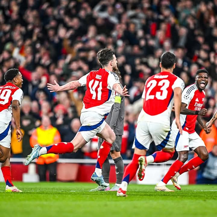 TeBoDaRk's tweet photo. North london for ever ❤️❤️ https://t.co/E36cdvjGzD