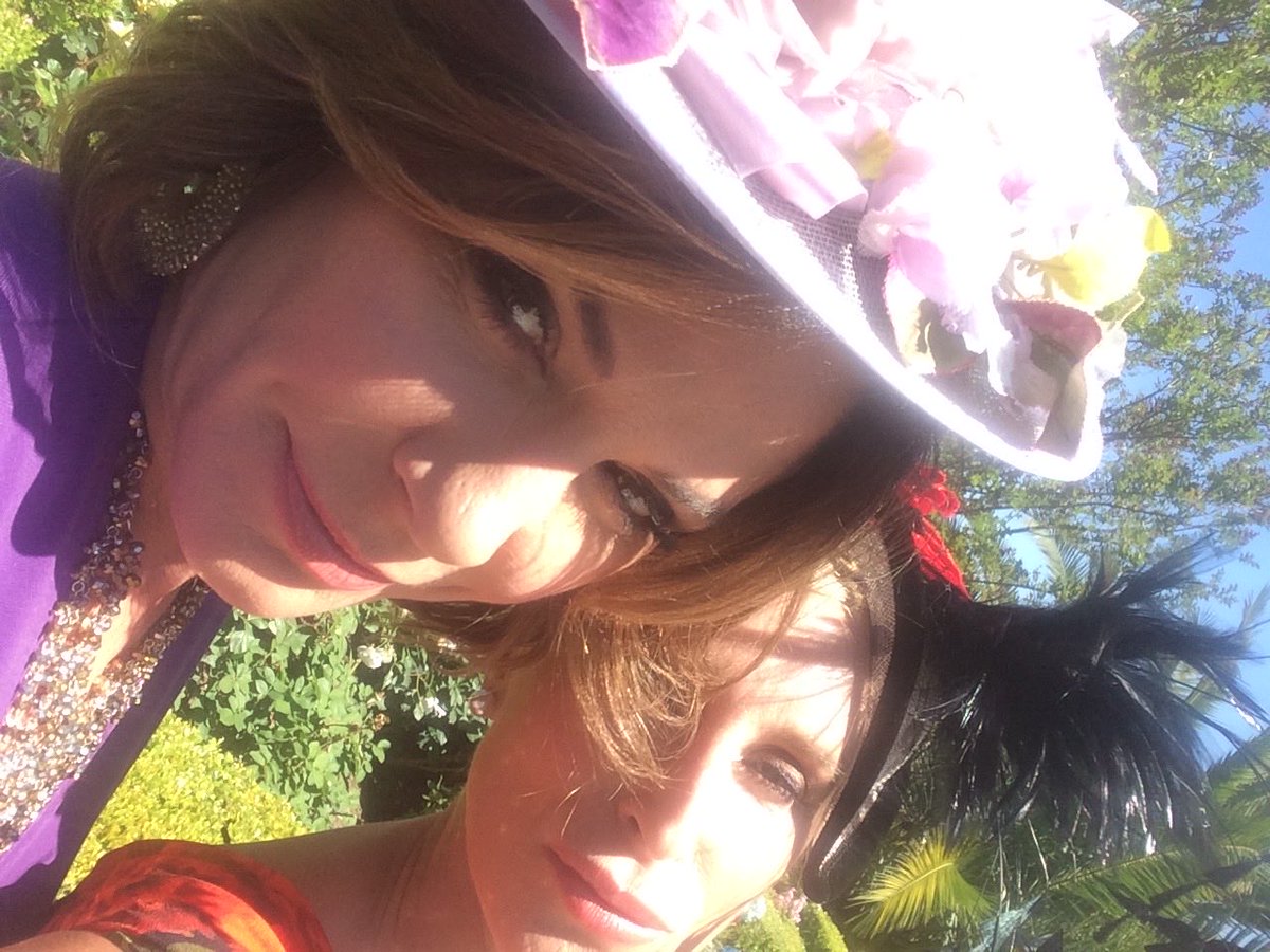 SonjatMorgan's tweet image. Tea anyone? What’s the tea? ⁦@CountessLuann⁩ #sonjamorgan 

#tea #spillthetea #teaparty #CA