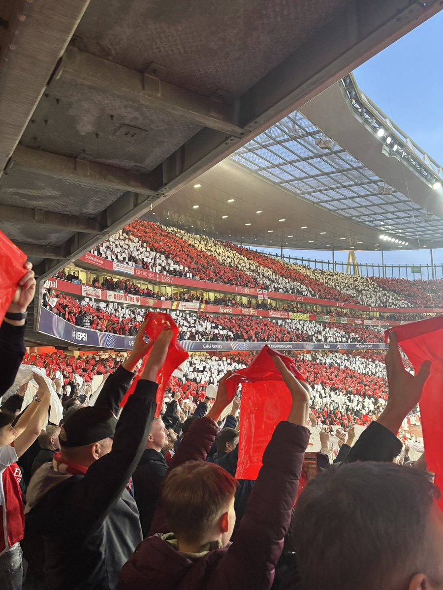 TashaG1's tweet photo. This is where we belong 🙌🏽 so grateful to witness games like this!!! I love ❤️ you @Arsenal https://t.co/qnXE3XkDUu
