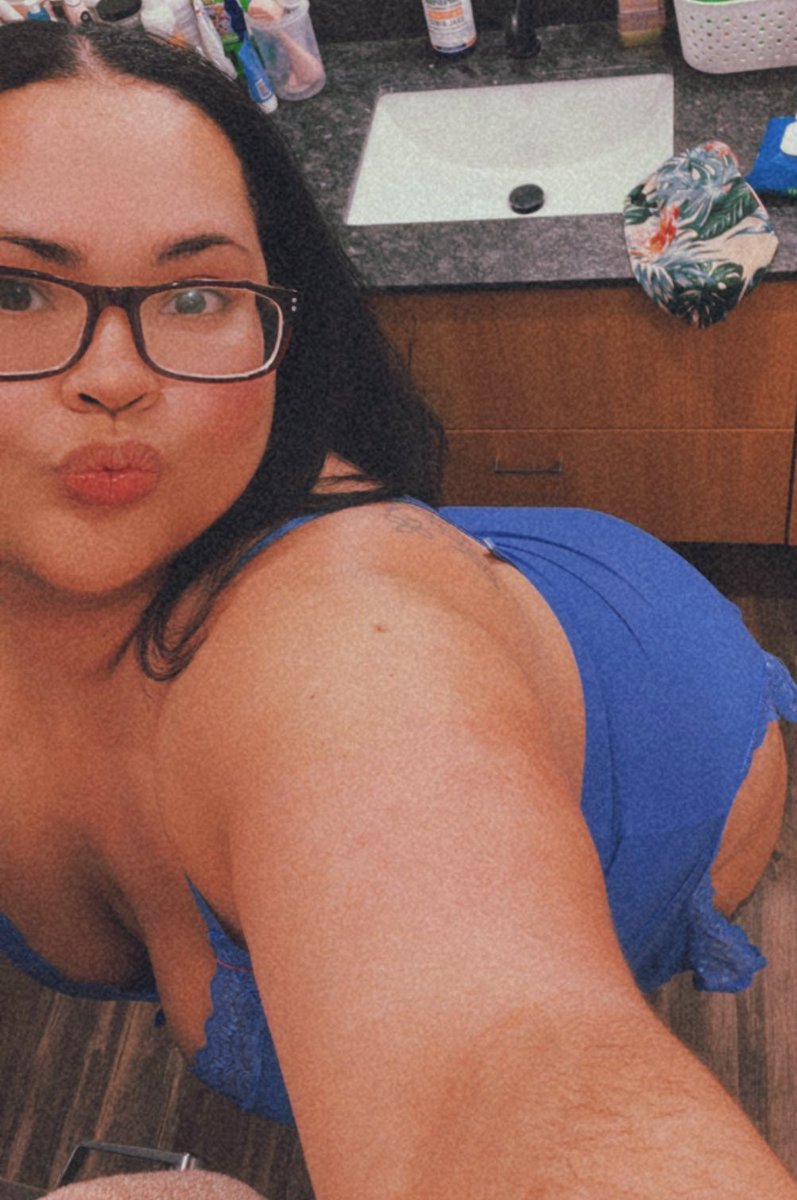 lunalovesdaddy1's tweet photo. It’s time to get my sexy back💙 https://t.co/gU3jlLtbLi