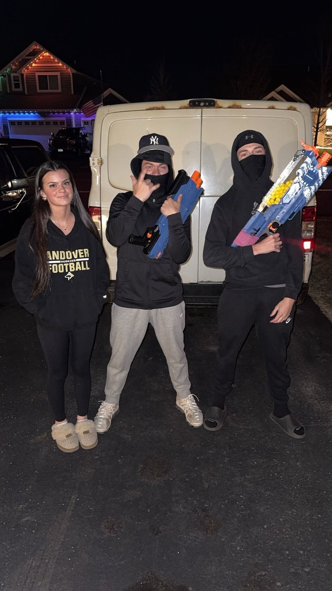 RICKYYNEM's tweet photo. greta pemberton from hot shotz gets banged for the second time tonight after danny scheller catches her lackin ⁦@AHSNERFWAR25⁩ https://t.co/o5tEAZ8WXw