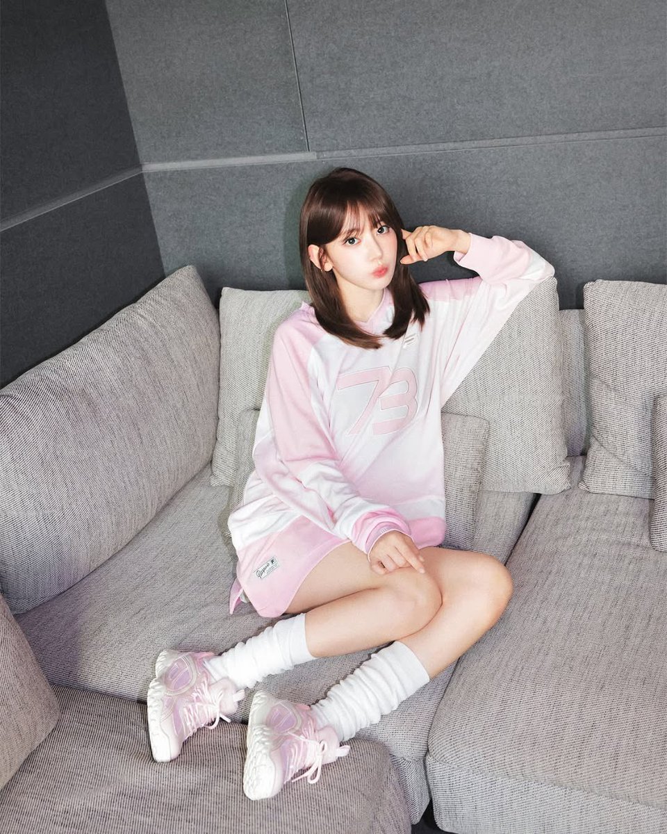 miyawakibrasil's tweet photo. 📸 [#INSTA] 08.04.25 — Novo post da Sakura no Instagram (1/2)

"#Anúncio #Fila #Filaechappe #Echappe #Echa #EchappeBlossom 🌸"

#SAKURA #사쿠라 #さくら #LE_SSERAFIM #르세라핌 @le_sserafim @IM_LESSERAFIM https://t.co/KZlMiQobXD