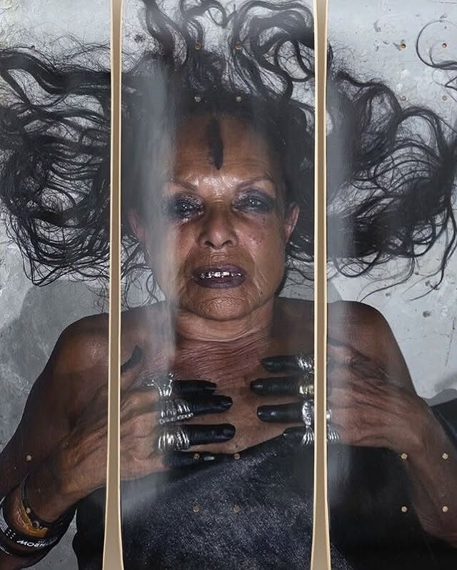 rogue's tweet photo. Michéle Lamy's black vegetable dyed fingers https://t.co/NmFZkQDnBM
