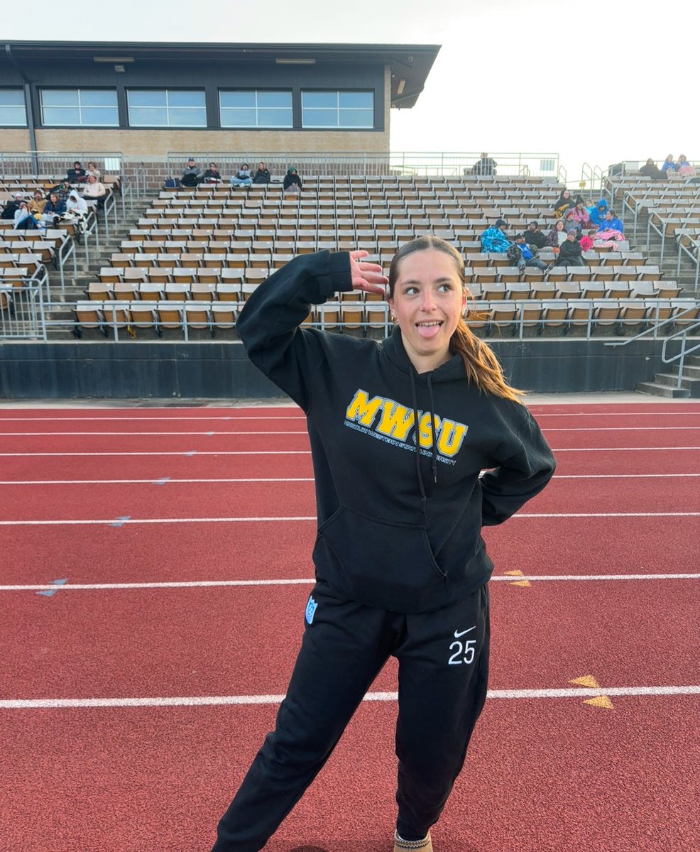 Shout out to this goofball for getting Player of the game tonight! We see your hard work sis!! Keep pushing!