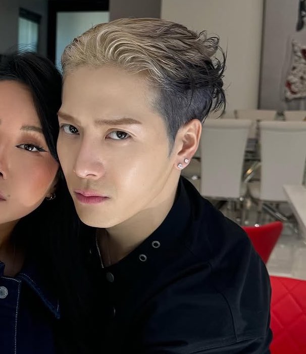 _jacksonloops's tweet photo. HE LOOKS GOOD https://t.co/d7hLVr1v45