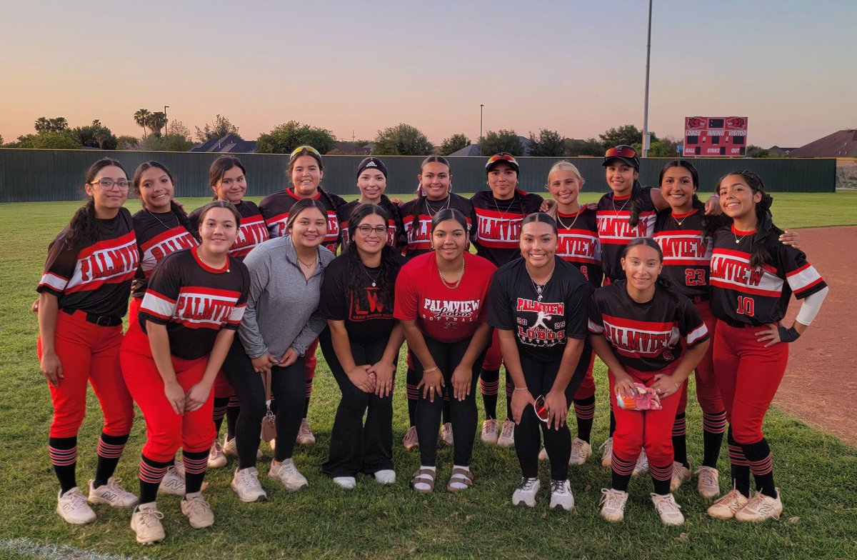 PHSLoboSoftball's tweet photo. โผ๏ธ๐จFinal Score alert ๐จโผ๏ธ
Palmview 13
M Vets 3
Big win for our squad today! Proud of the way our girls showed up and played with heart from start to finish! #TeamWin
๐๐ผ Shout-out to Yailyn, Abby & Marina for being our players of the game!๐
#LoboProud #LoboSoftball https://t.co/tcXXL8o12l